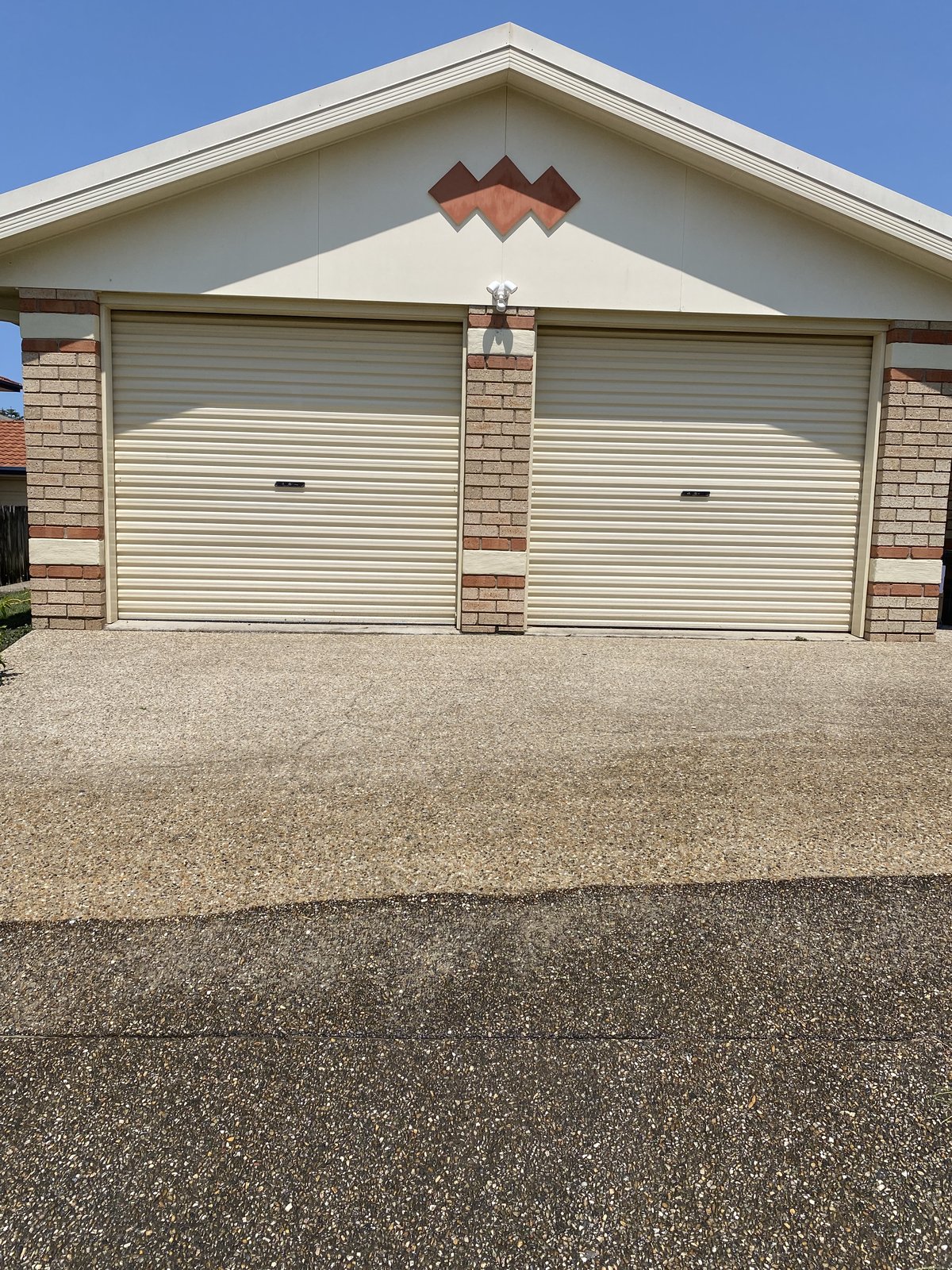 Pressure washing service